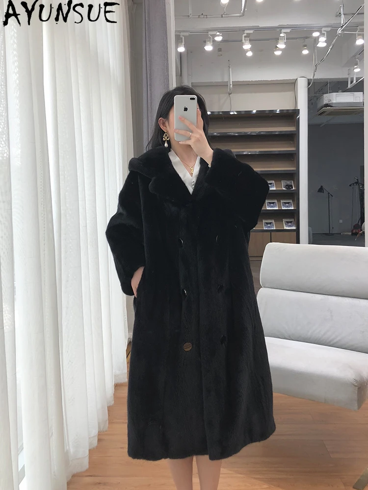 AYUNSUE Naturalny Aksamitny Futro z Norki Damski Płaszcz z Kapturem Luksusowy Cały Futro z Norki dla Kobiet Odzież Długa Wysokiej Jakości Kożuch z Futrem
