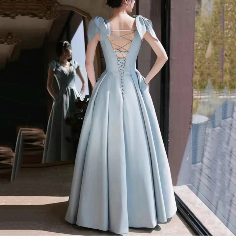 Elegant Long Light Blue V Neck Satin Evening Dresses Sleeveless A Line Floor Length فساتين سهرة 2024 فاخره جدا