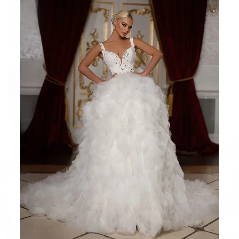 Customized Elegant Temperament Pearls Sleeveless A-Line Wedding Dresses Sweetheart Tiered Backless Princess Bridal Gown