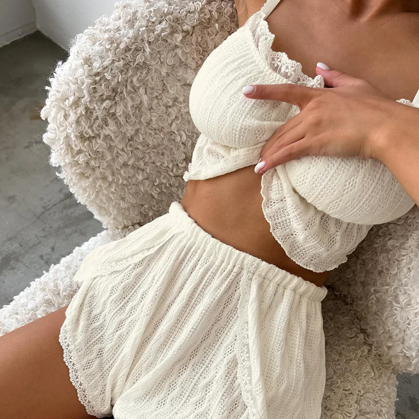 Sexy kurze Sets Frühlings spitze aushöhlen Design ärmellose Riemen Nachtwäsche Crop Top und Shorts zweiteilig Set Home Anzug