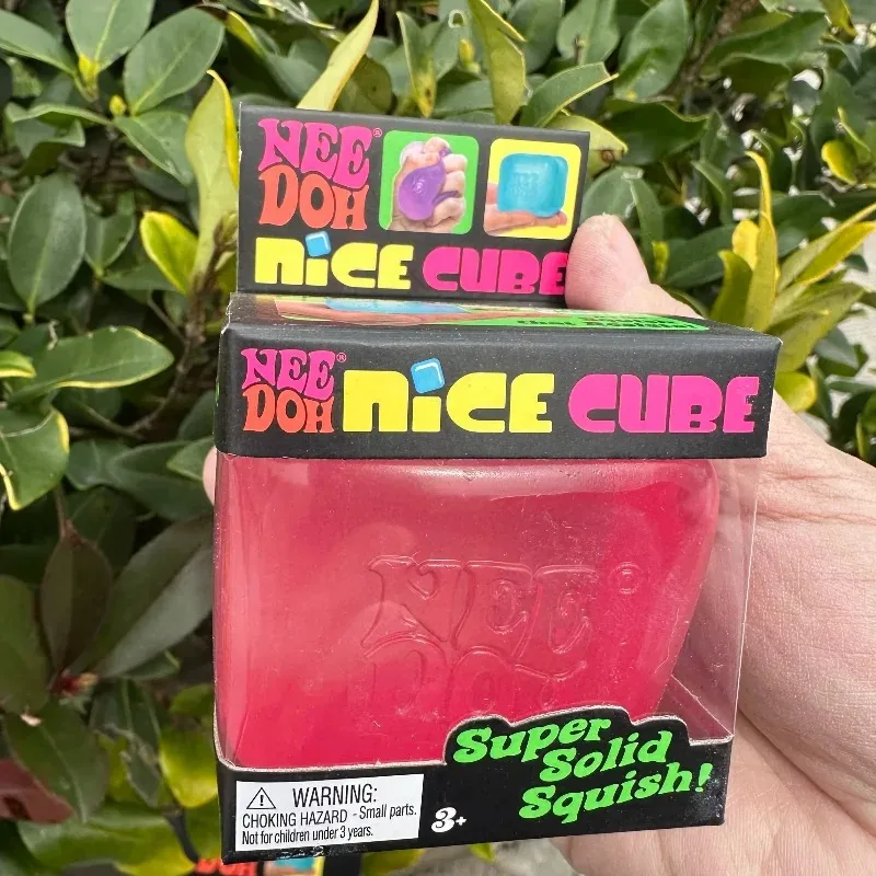Schylling Needoh Nice Cube Sensorisches Fidget-Spielzeug Stressabbau Quetschbarer Würfel Anti-Angst Konzentrationsspielzeug für Erwachsene ADHS Autismus