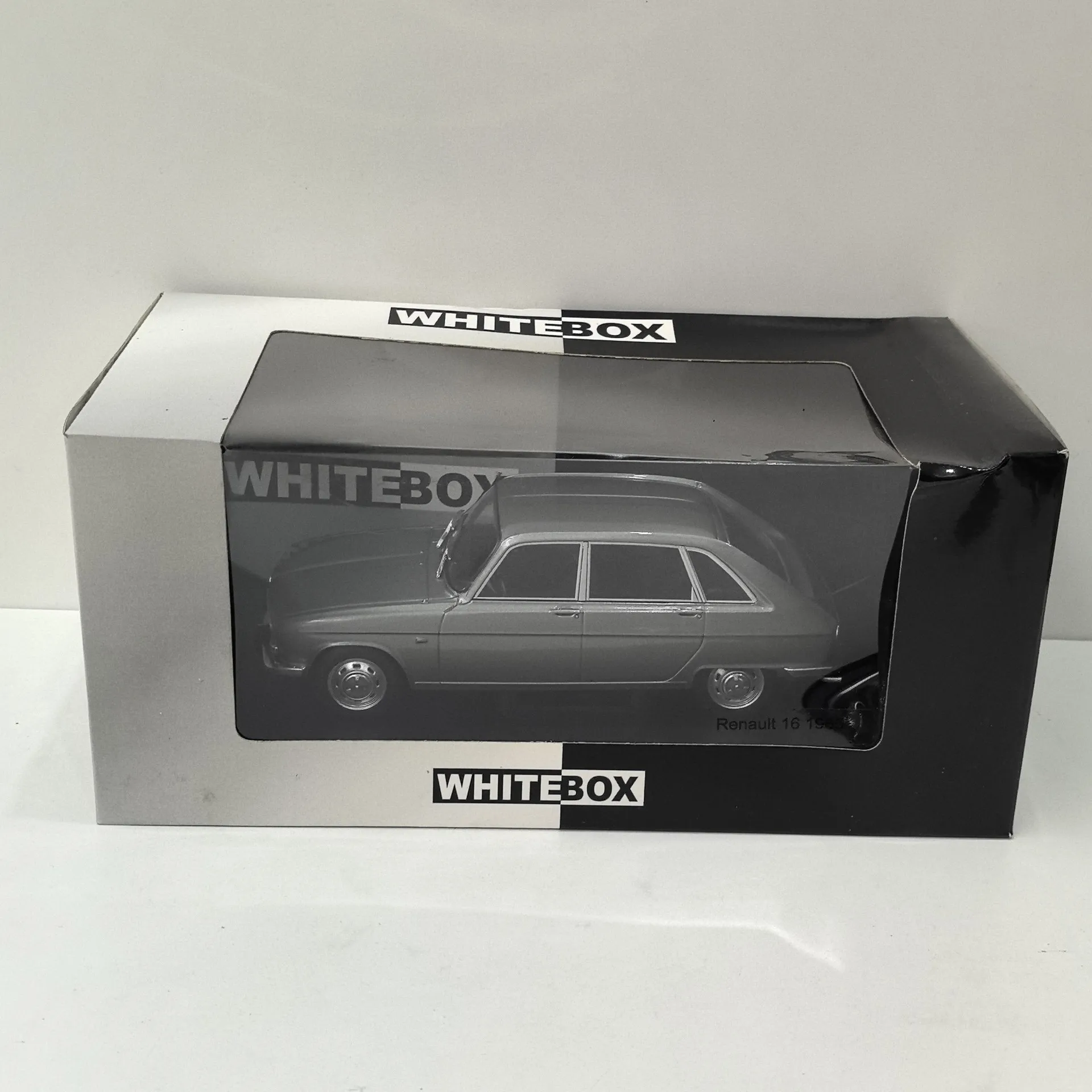 Pressofuso WHITEBOX Scala 1/24 RENAULT 16 1965 Renault Modello di Auto In Lega Da Collezione Giocattolo Regalo Souvenir Display Ornamento
