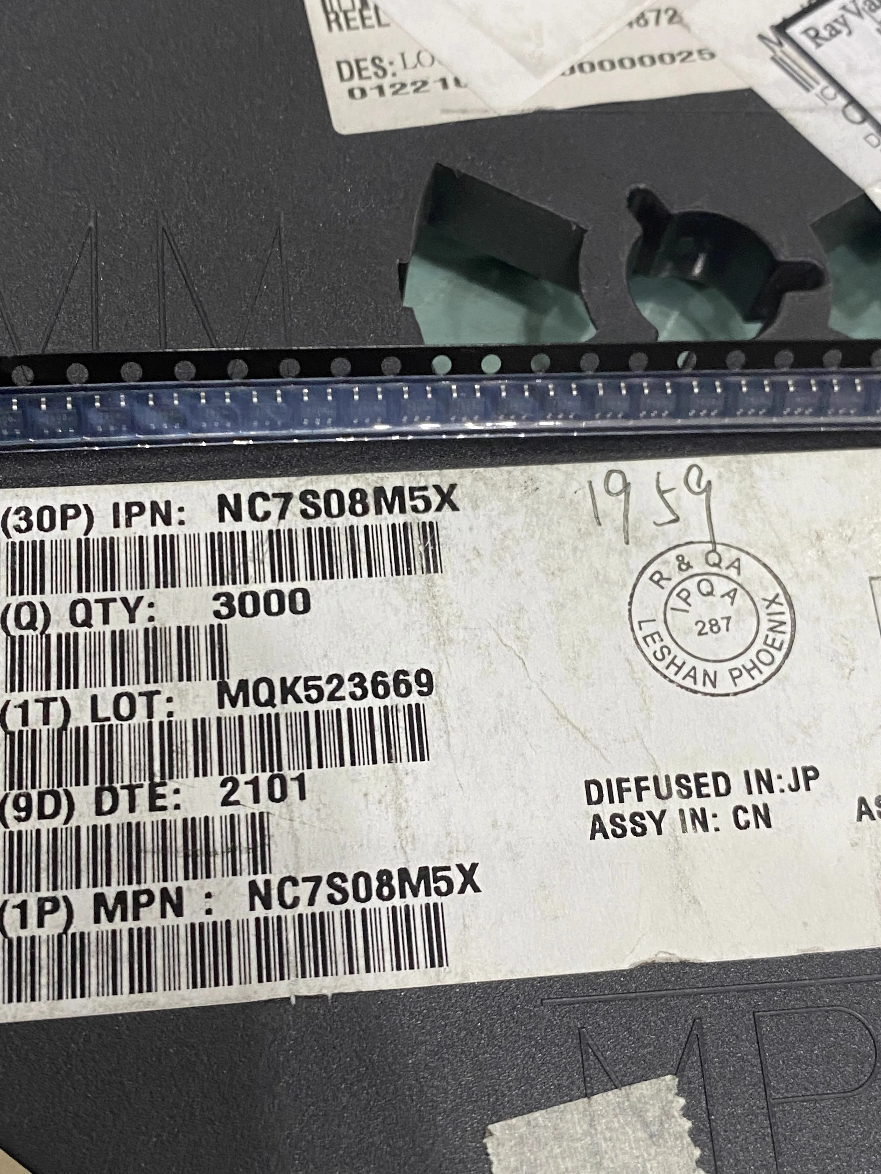 

100 шт. Совершенно новый оригинальный NC7S08M5X SOT23-5 22+