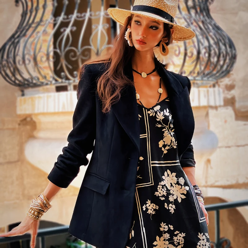 

Dabuwawa Retro Black Blazer Women's Autumn Fit Versatile Suit Jacket 2025 new DM2CJK005