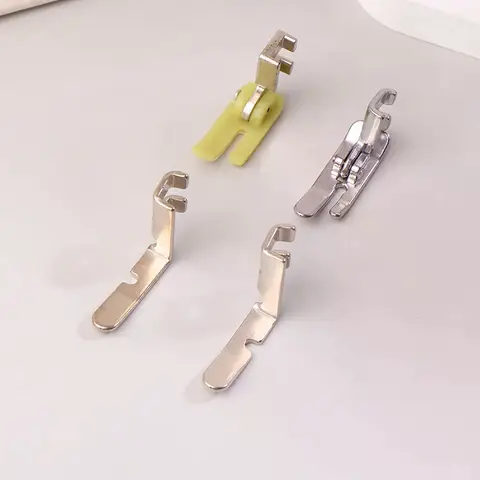 4Pcs Old Sewing Machine Zipper Presser Foot Set (Iron Presser Foot, Plastic Presser Foot, Left Hole And Right Hole Single Side)