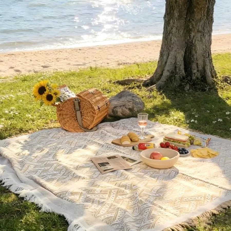 

Outdoor Picnic Blanket Sandproof - Portable Lightweight Blanket T-Grid Picnic Mat for Beach Camping Park Lawn Concert and Weddi
