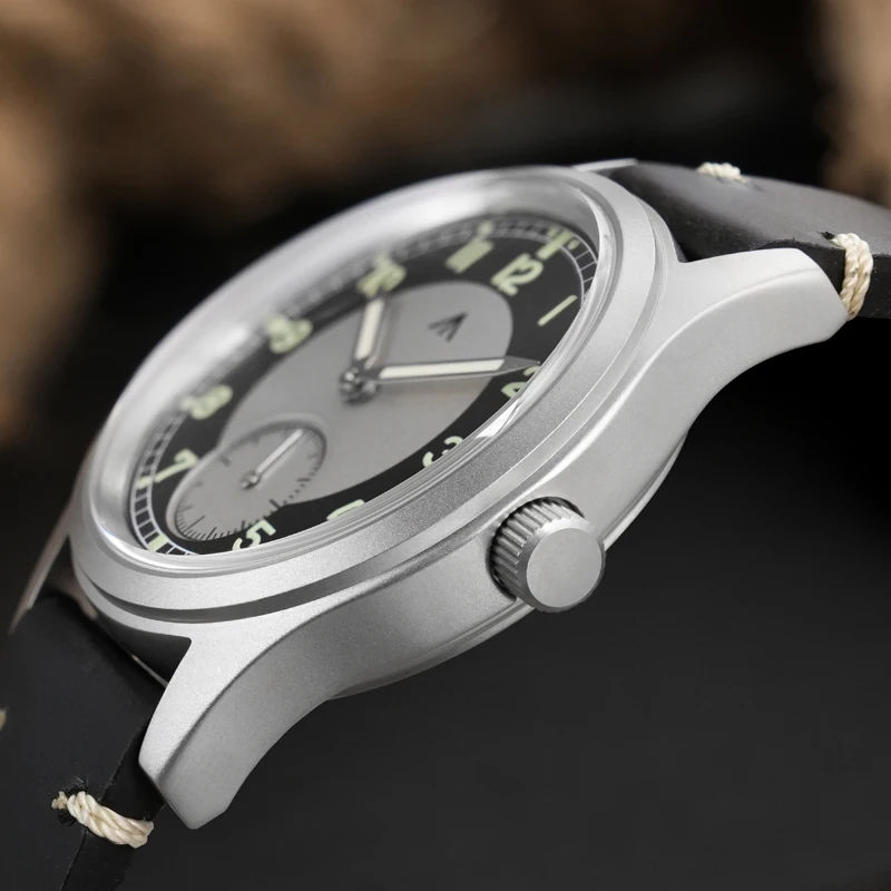 Militado D12 ساعة كلاسيكية VD78 حركة كوارتز الياقوت كريستال ساعات المعصم 100 متر مقاوم للماء الفولاذ المقاوم للصدأ 316L ساعة رجالي