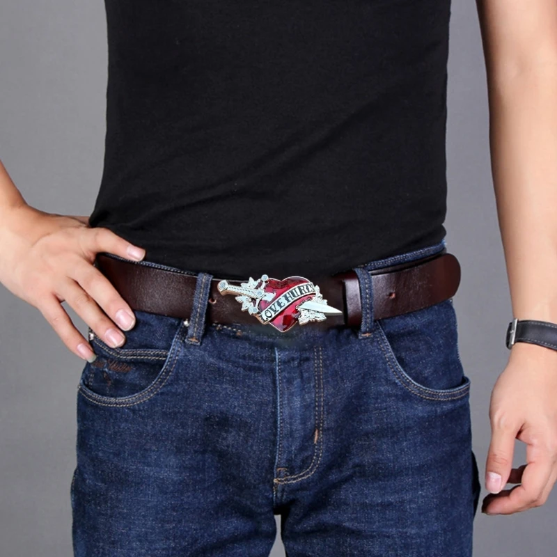 Esculpida Espada Através do Coração Padrão Belt Buckle, Adulto Vestuário Acessórios, Estilo Ocidental, DIY Cinto Suprimentos