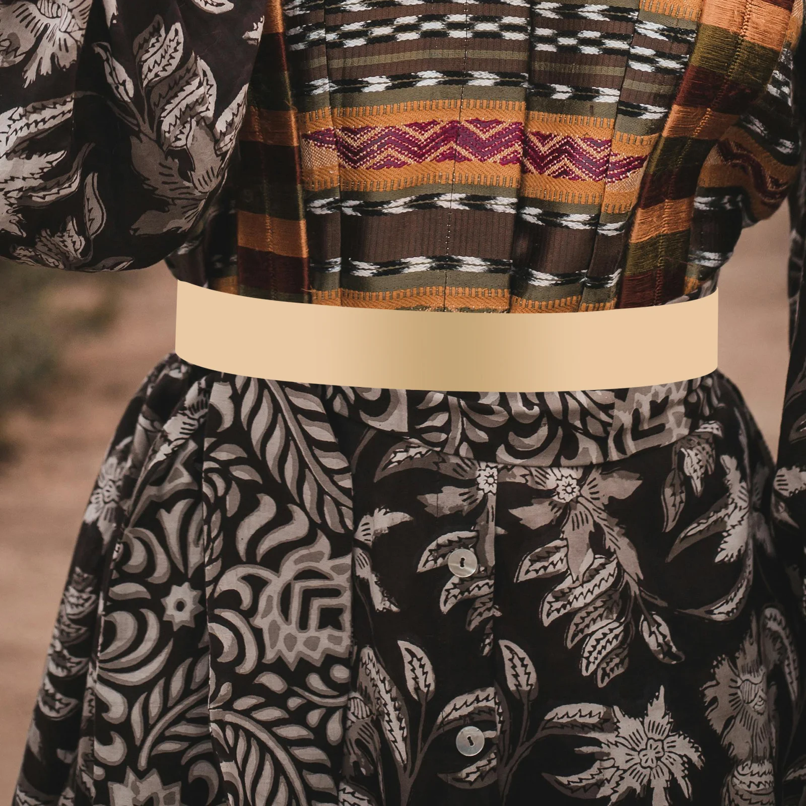 

Wide Metal Waistband Gold Dress Belt Adjustable Shiny Waist Chain Fashion Belt for Women Dresses Wedding Formal Occasions