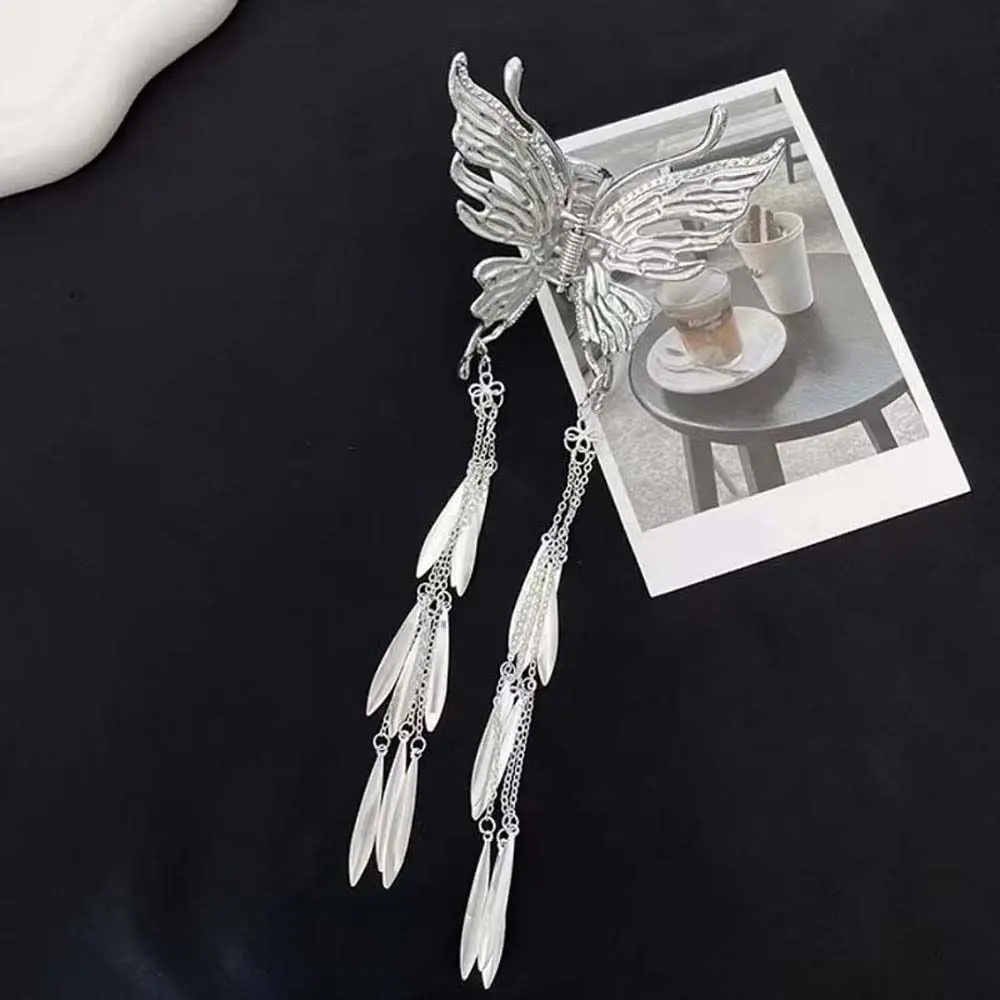 

Ethnic Style Butterfly Tassel Hair Claw Silver Color Leaf Metal Shark Clip Hairpin Korean Style Chinese Butterfly Hairpins