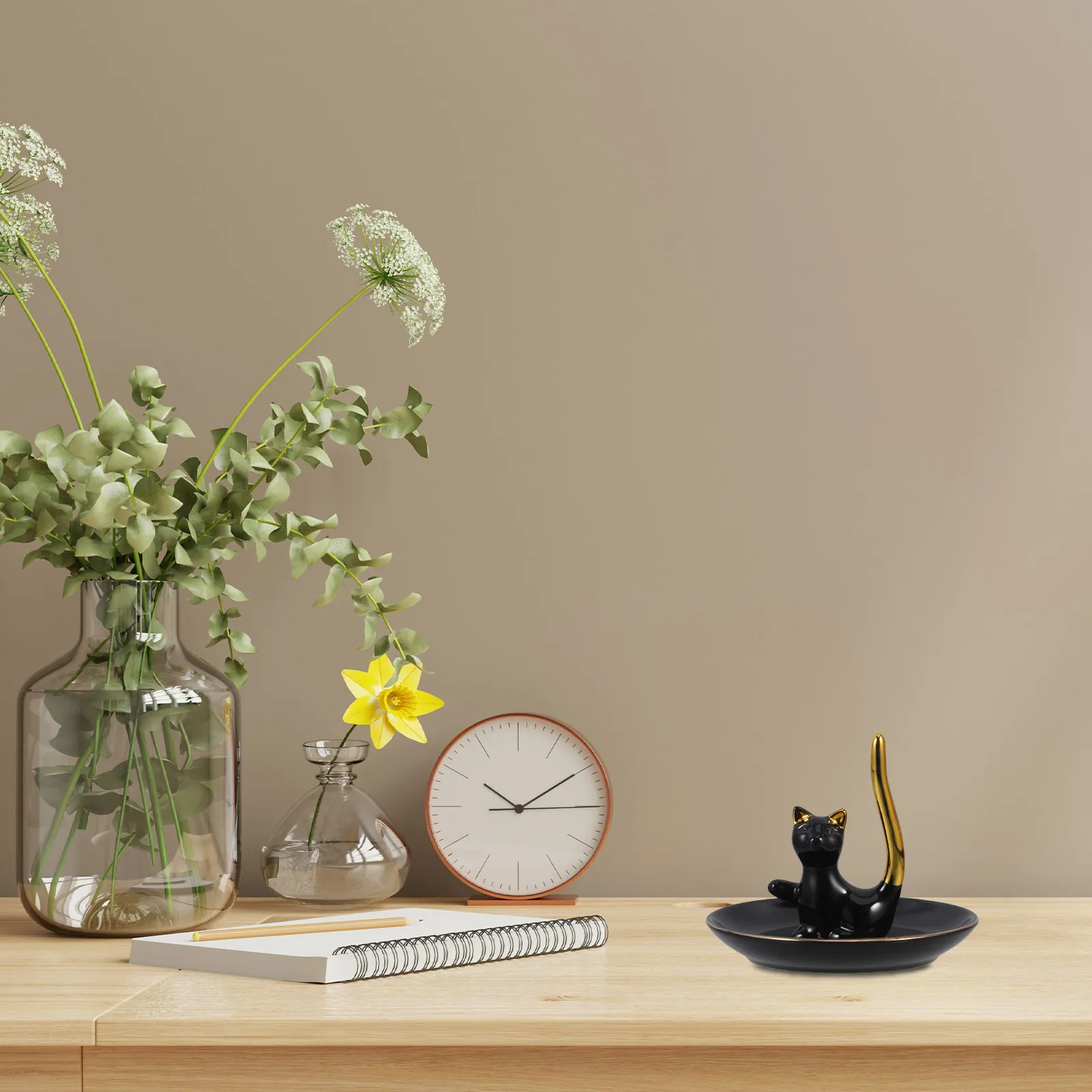 

Elegant Ceramic Jewelry Plate Small Ring Dish Trinket Display Tray for Jewelry Storage Home Office Decor Coffee Table Bookshelf