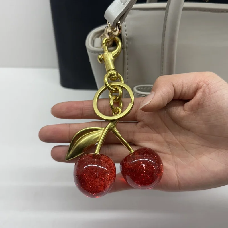 الكلاسيكية كريستال الأحمر الكرز قلادة الديكور لمدرب حقيبة يد حقائب كتف المرأة حقيبة سلسلة مفاتيح سحر الإكسسوارات