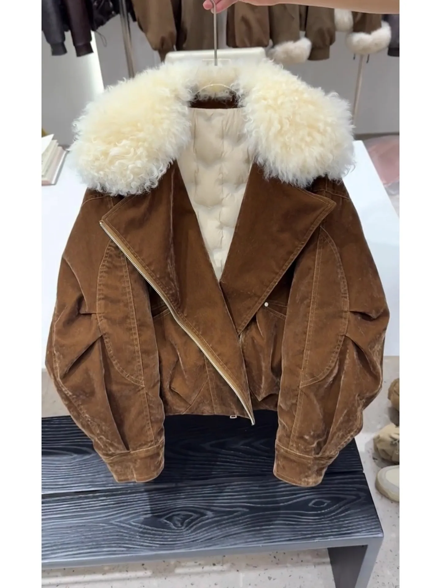 고품질 한국 스타일 여성용 오트 코트 따뜻한 겉옷 모피 칼라 루즈핏 겨울 패션 면 재킷