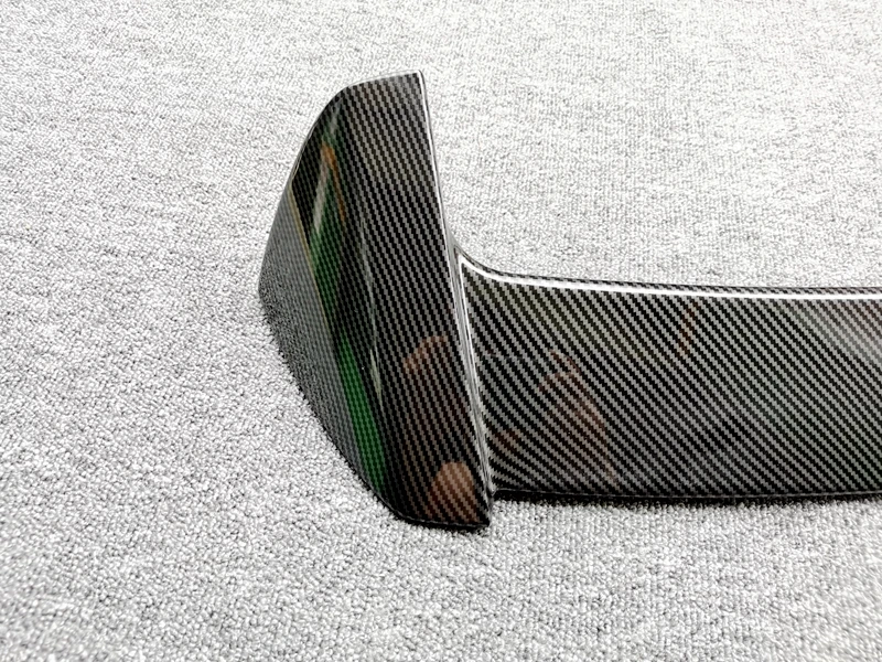 Für BMW 1er Serie E87 E81 F20 F21 116i 120i 118i M135i Spoiler 2005 bis 2019 Hochwertiger Carbon-Faser-Farbiger ABS Dachspoiler – Detail 6