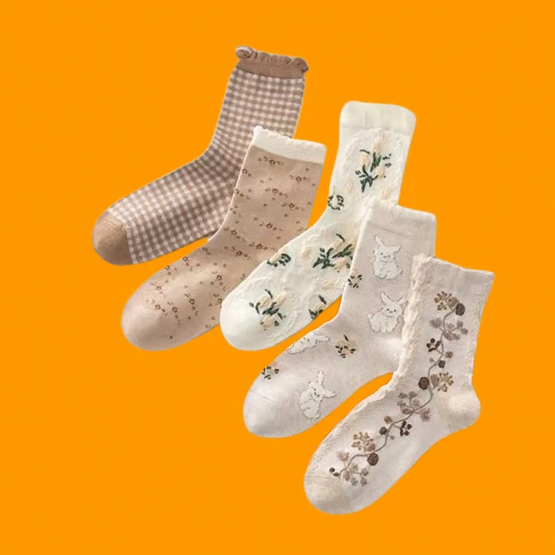 Chaussettes en coton pour femmes, confortables, décontractées, art, style coréen, assorties, mignonnes, tube moyen, mode, 5/10 paires