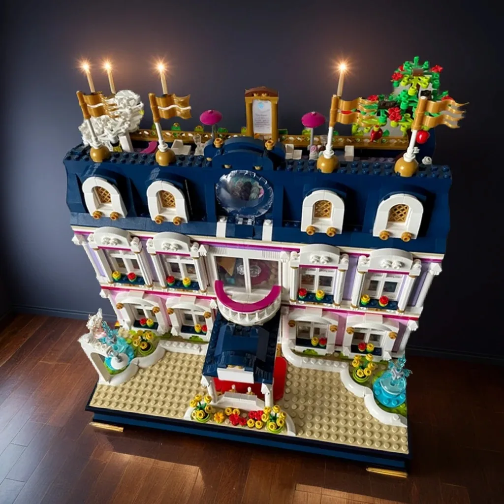 2064pcs MOC Friends The Grand Grand Hotel Modular Alternate Build 2x Model Building Blocks Architecture Art Display Brick Idea