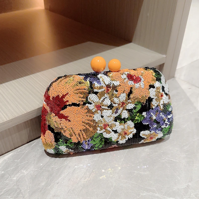 Fashion Sequins Clip Shell Clutch Bag for Women Flower Embroidery Shoulder Crossbody Bags Vintage Evening Party Female Purses