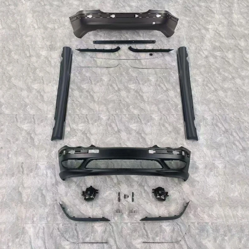 

Factory Hot Sale C Body Kit Is Suitle C-Class Bumper 00-0 Models