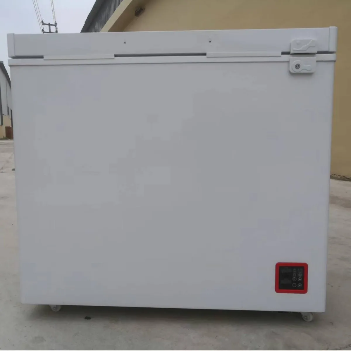 DC 12v/24v deep chest solar freezer direct cooling solar freezer view 2