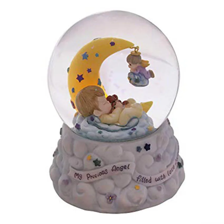 Supplier Lighted Snow Ball Resin Snow Globes Baby Ornament for Gifts