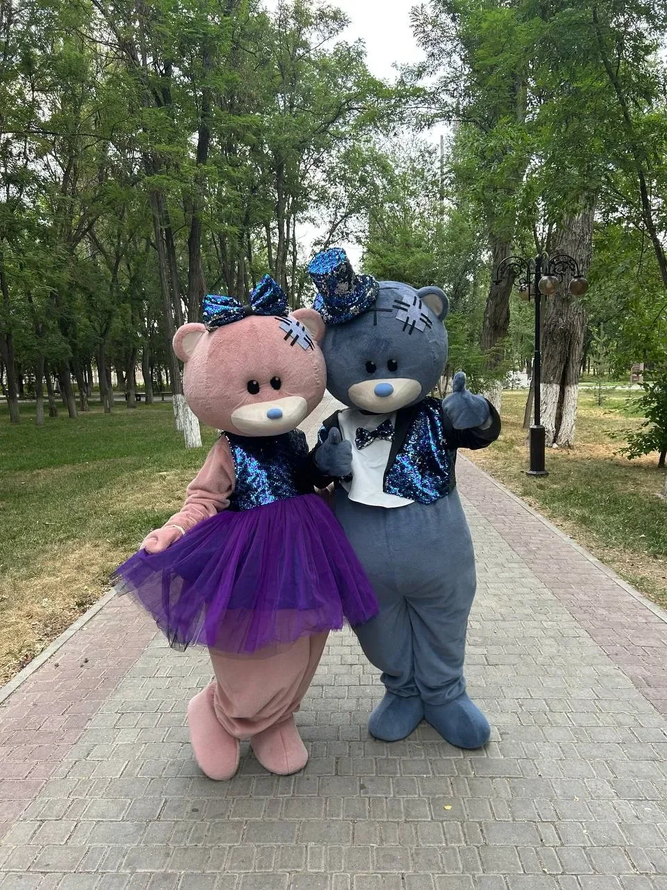 

Pink Bear Mascot Costume with Purple Dress Birthday Wedding Role Play Outfits Halloween Rave Party Adults Anime Fursuit