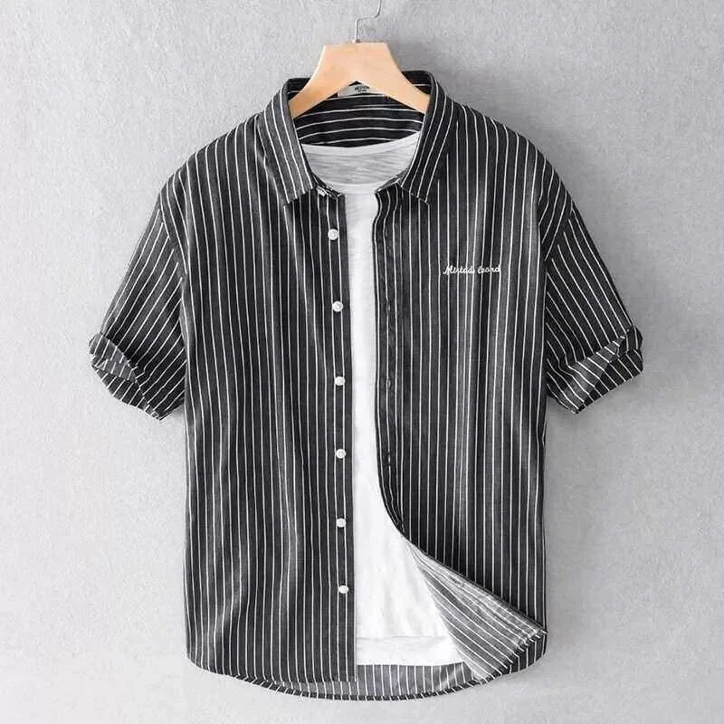 2026 New Men's Summer Casual Thin Striped Open Cardigan Short Sleeve Shirt Loose Fit Half Sleeve Breathable Polyester Fiber
