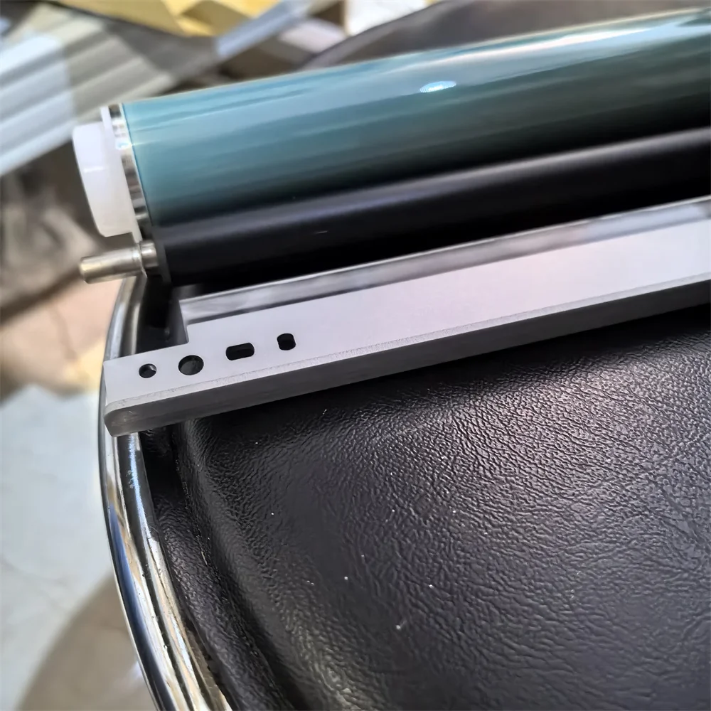 

1 ролик для чистки барабана OPC GPR 34 35 для Canon iR 2520 2525 2530 2535 2545 4025 4035 4045 4051 4225 4235 4245 4251