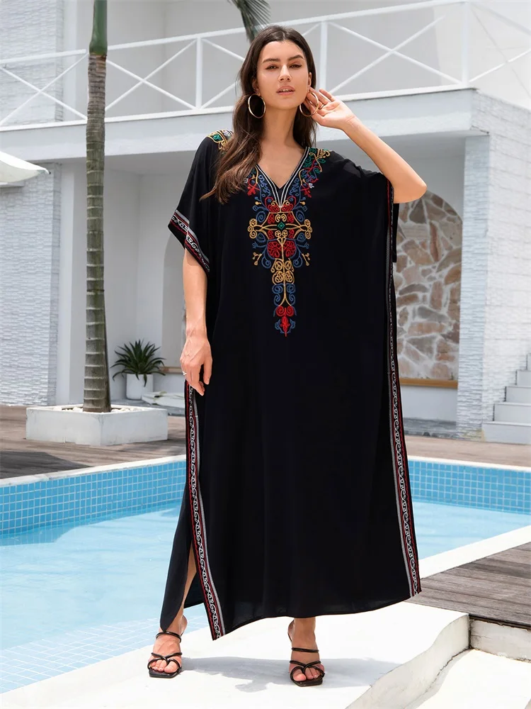 2024 Elegancki kolorowy haft Plus Size Kaftan Kobiety Vintage V-Neck Side Split Długa sukienka Sexy Beach Swimsuit Cover Up Q1705