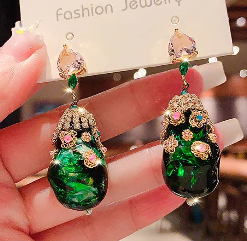 

Vintage Green Water Droplet Studded Diamond Earrings With Diamond Hearts