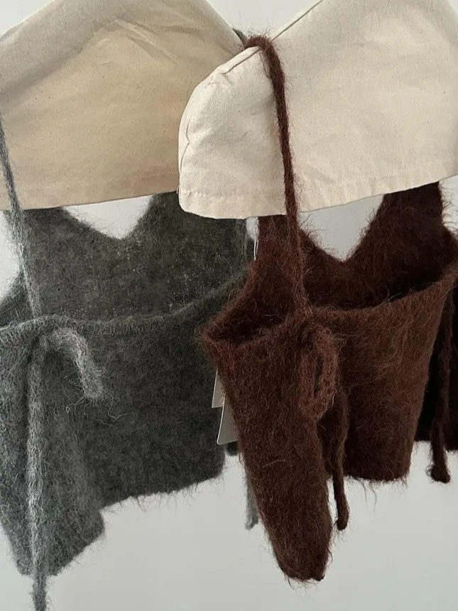 Colete F de Primavera com Decote em V e Pelo Sintético, Top Curto Sem Mangas, Versátil, Sensação de Alta Qualidade, Su...