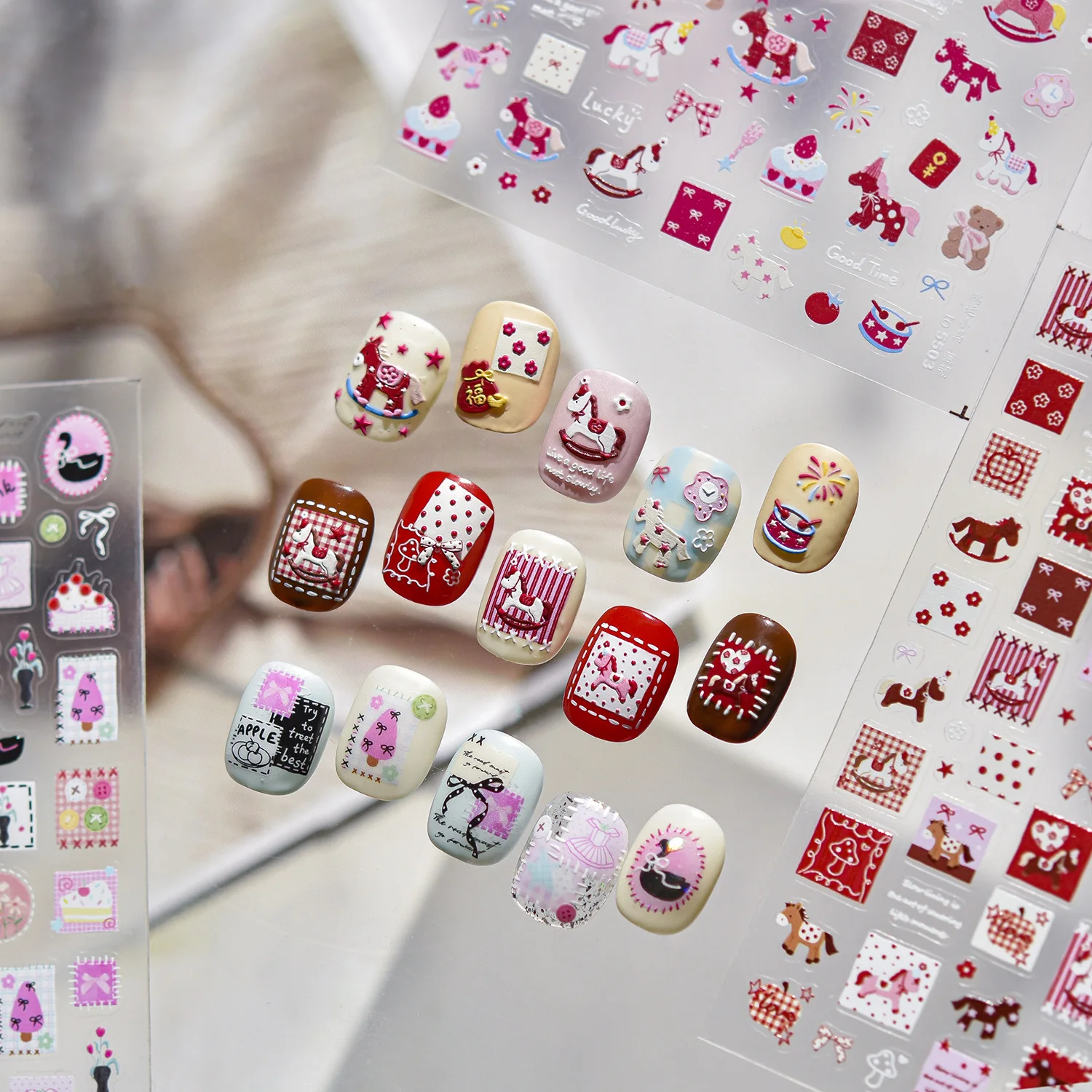 スイートスワンポニーネイルステッカー薄くて丈夫なネイルステッカー小さなアクセサリー DIY ネイルアートデコレーションマニキュアデカールギフト