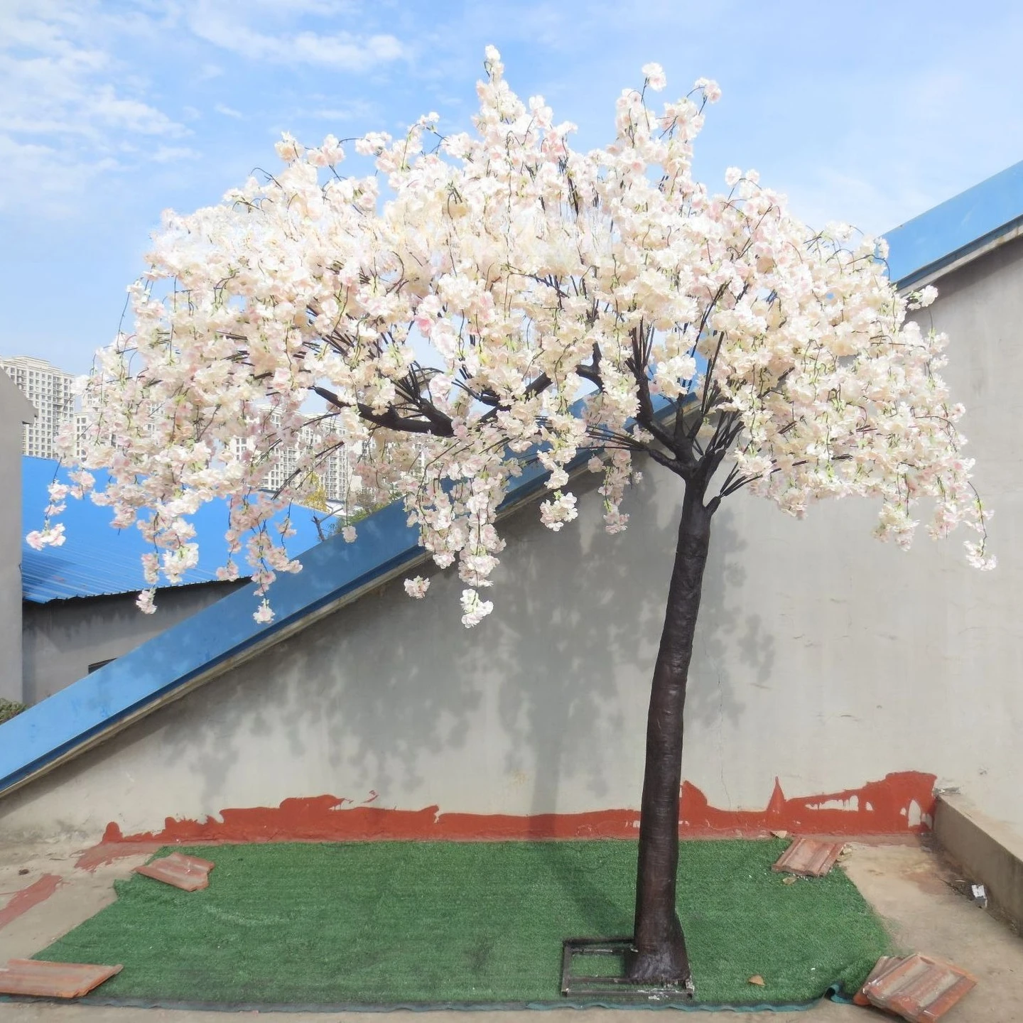 

Artificial cherry blossom tree fake flower wedding decoration welcome tree various colors and specifications can be customized