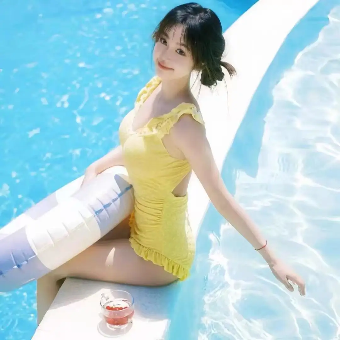 

Sexy Yellow One-Piece Swimsuit Women's Thermal Vaion Belly Covering e Slimming Casual Swimwear No Brand Registered ...