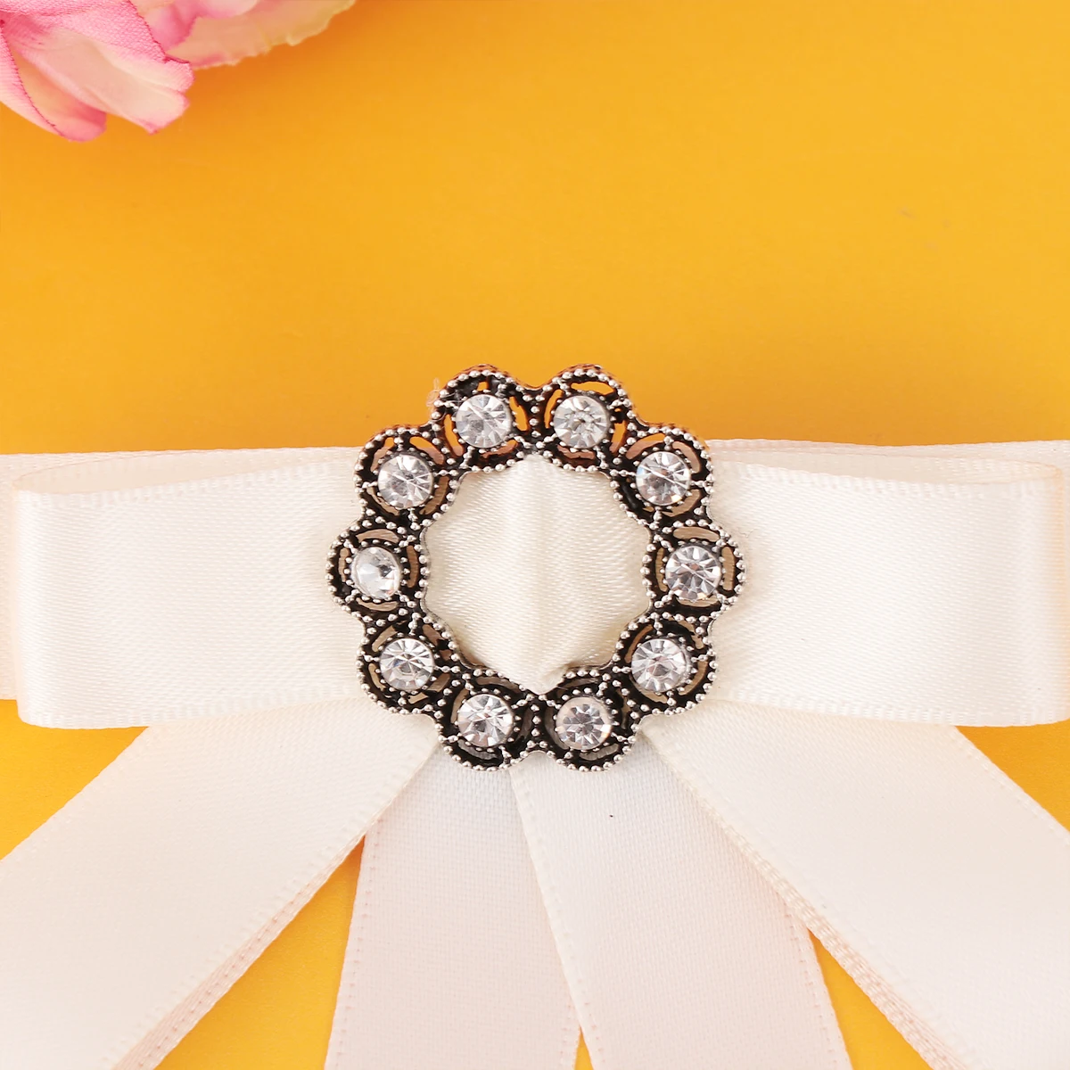 

Blue Bowknot Brooch Rhinestone Alloy Lightweight Decorative Pin Cloth Scarf Clip Beautiful Shining Brooch for Woman