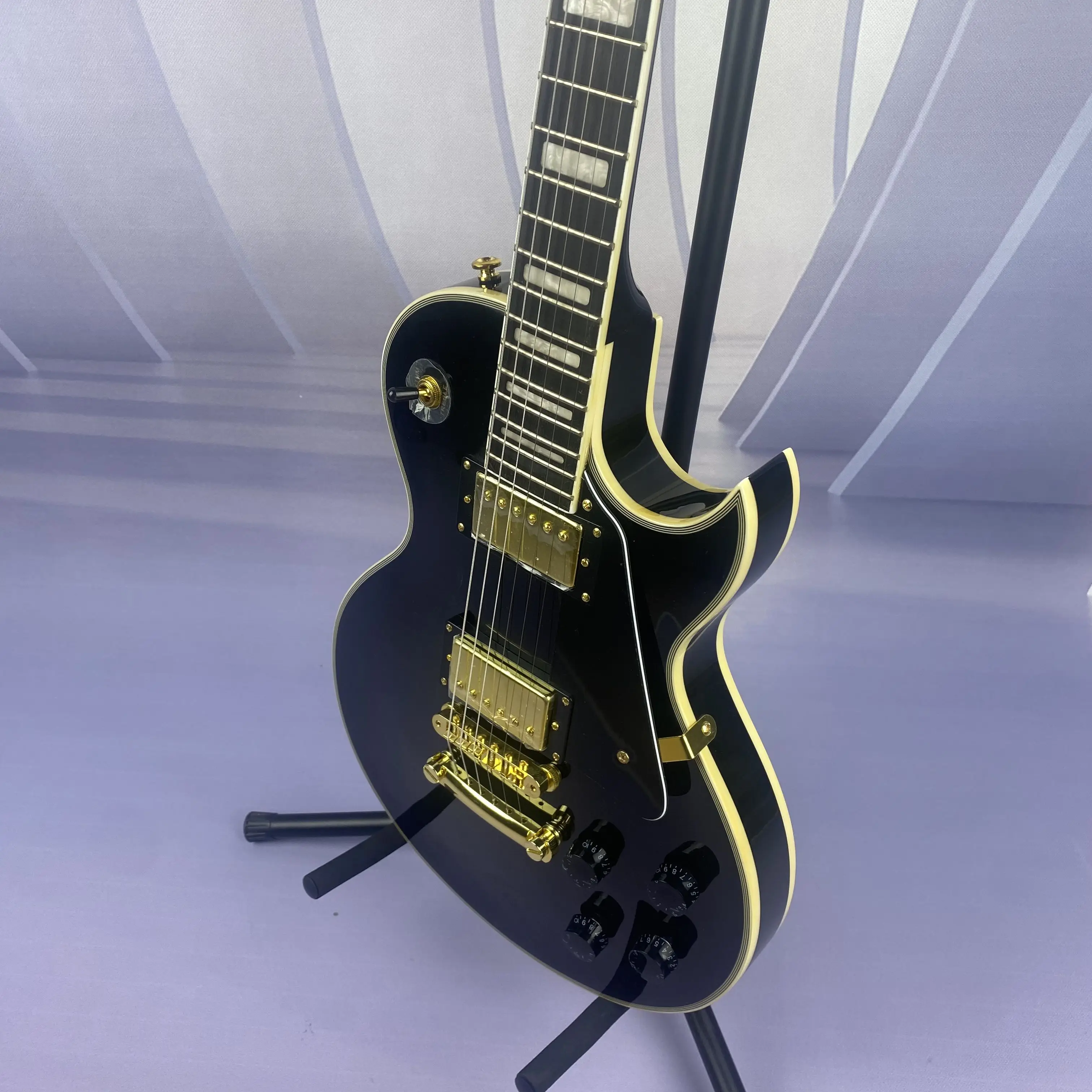 تم شحنه من الولايات المتحدة الأمريكية العلامة التجارية الجديدة المتوفرة في لوحة أصابع الأبنوس الكهربائية المخصصة باللون الأسود