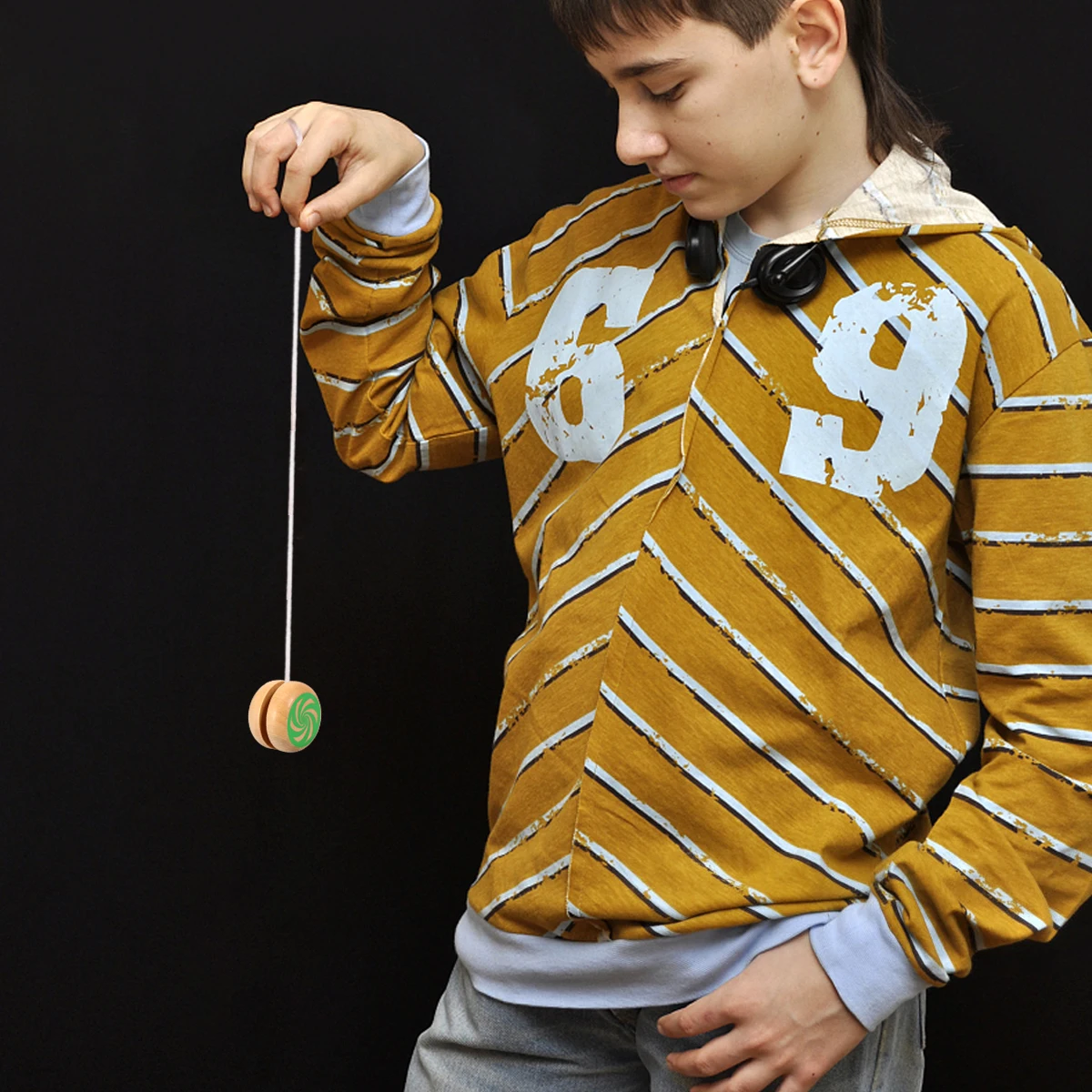 2 Pcs Wooden Yo yo Toys Yoyo Colorful Kids Finger Toy Smooth Lasting Eco Friendly Medium Size Exercise