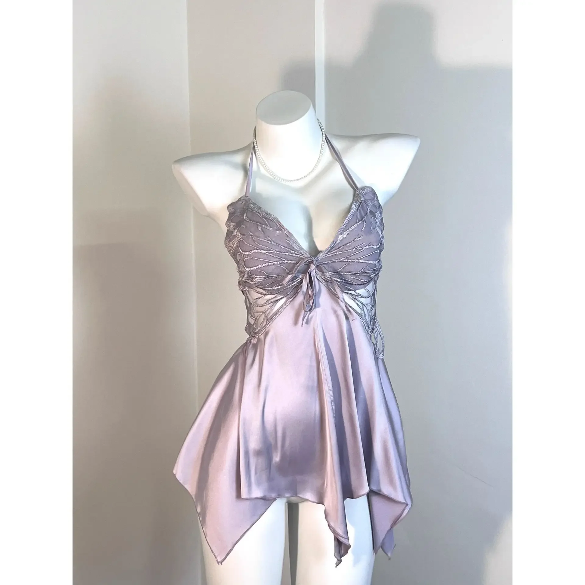 ملابس نوم نسائية مثيرة من Pure Love بحزام من الحرير الجليدي على شكل فراشة مع وسادة صدر وخصر صغير ملابس منزلية أنيقة