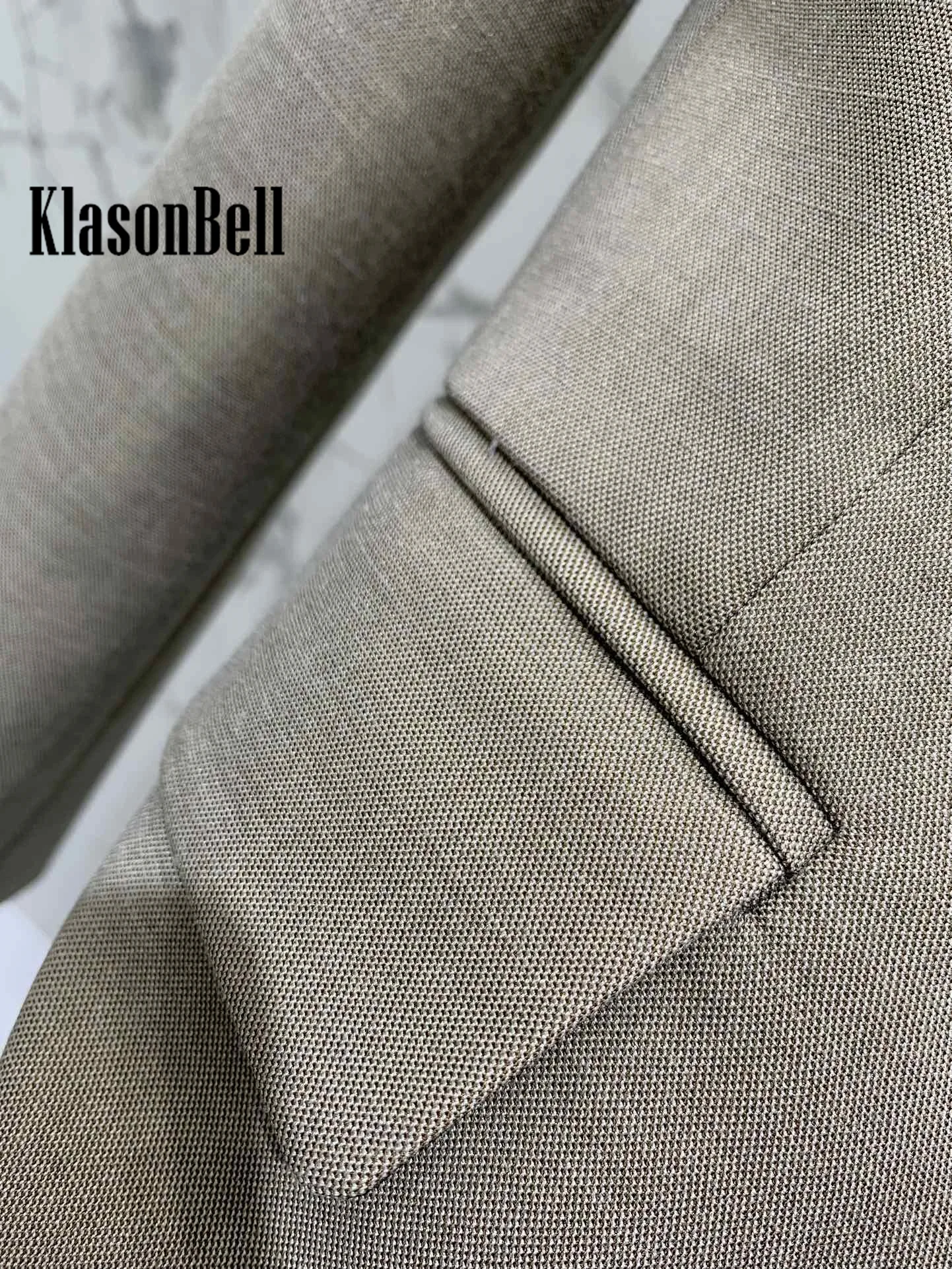 8.4 KlasonBell Women Temperament Office Lady Blazer 2024 Autumn New Single Button Shoulder Pads Long Sleeve Loose Jacket