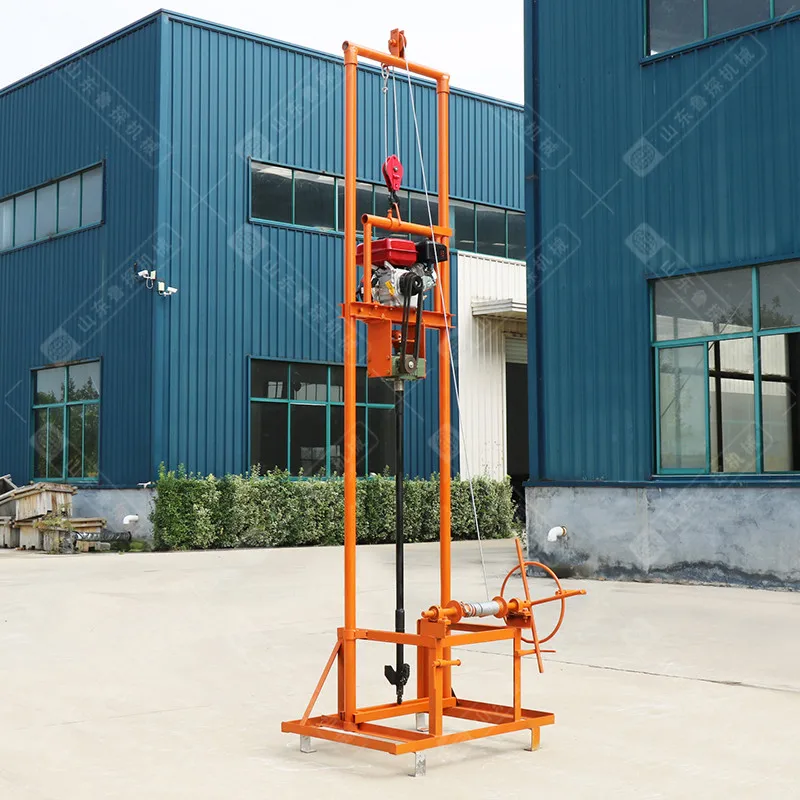 Небольшая складная буровая установка для семейного использования, мини-буровая установка для водяных скважин с двигателем 80 м и 100 м с водяным насосом