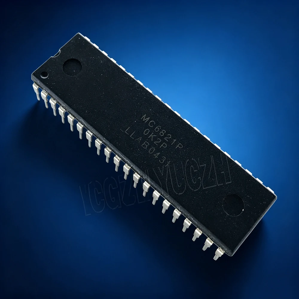 1pcs/lot EF68B21P MC68B21CP EF6821P DIP-40 In Stock