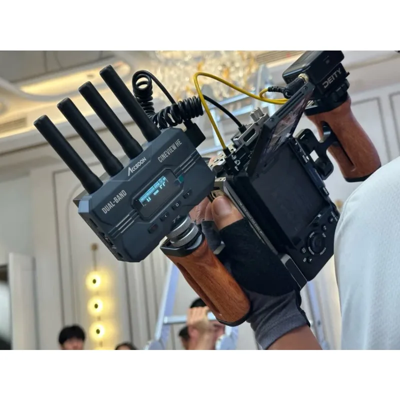 

1200ft HDMI Image Transmission System with UVC Output for Camera Video Monitor Live Stream