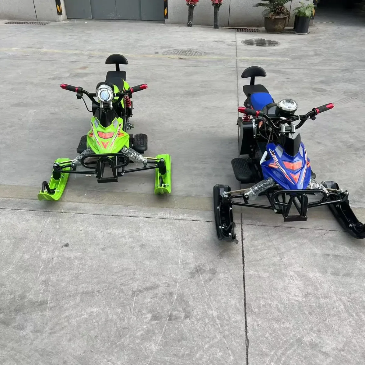 Hot sales Direct Sale Two-Seater Electric Snowmobile with Track Ski Wheels for Adults and Children
