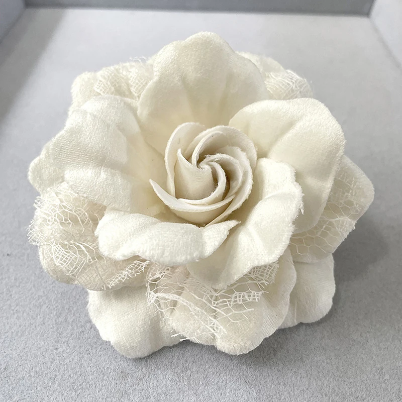 New Handmade Fabric Camellia Flower Brooch Pin Scarf Buckle Corsage Laple Pins Badge Brooches For Women Jewelry Accessories