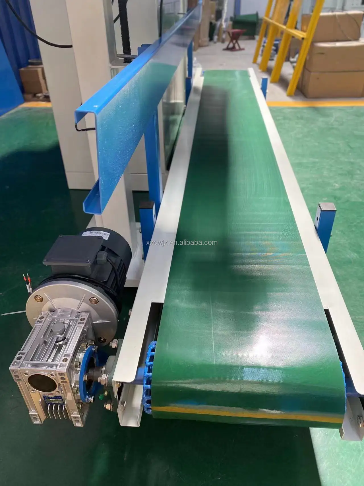 Automatic 5kg 25kg 50kg Maize Animal Food Poultry Feed Sealing Bagging Bag Packaging Wheat Food Granular Packing Machine
