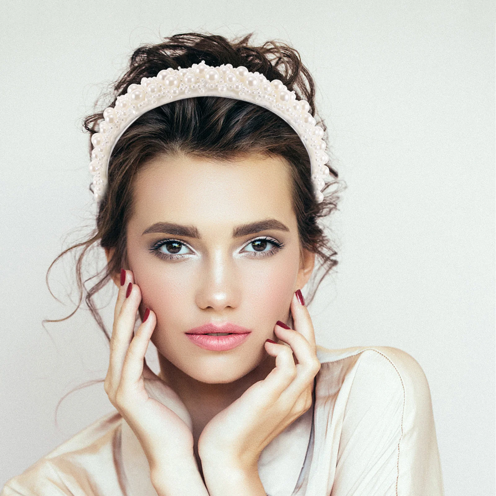 

Жемчужная повязка на голову ручной работы, свадебные аксессуары для волос, головной убор принцессы во французском стиле, элегантный дизайн, удобный для свадьбы