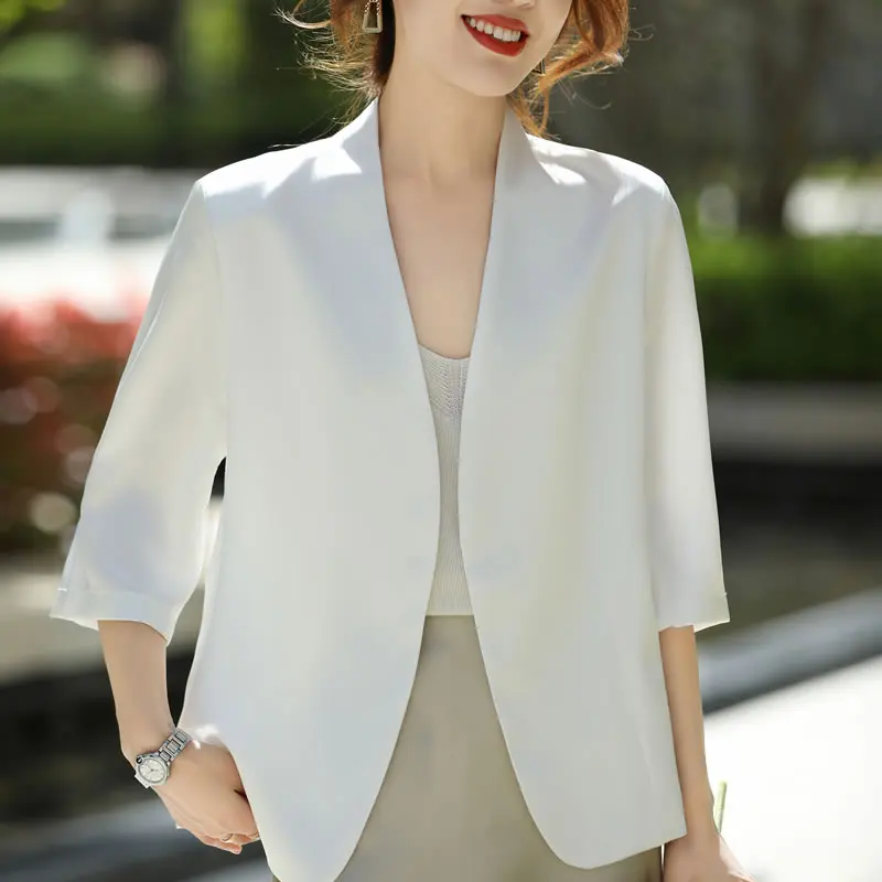 

BELIARST New Satin Suit Coat Women's Summer Thin Quarter Sleeved Top Casual and Fashionable Smooth Shirt Cardigan