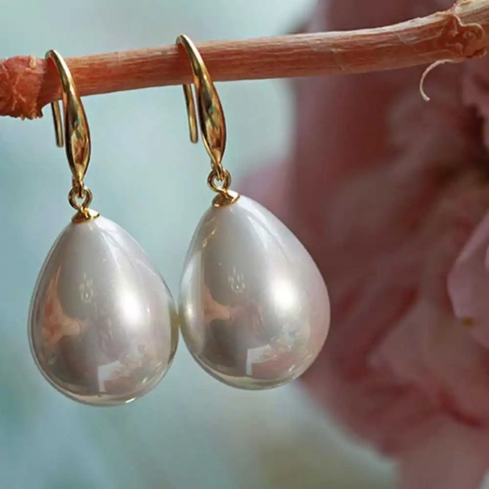 White Shell Pearl Drop Earrings 18k Hook Eardrop Women Jewelry Aquaculture Party Classic Christmas