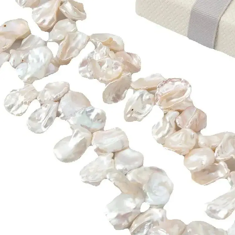 

Natural Freshwater Shell Large Petal Shape Spacer Beads for Jewelry Accessories Making DIY Bracelets Necklace 13x22mm