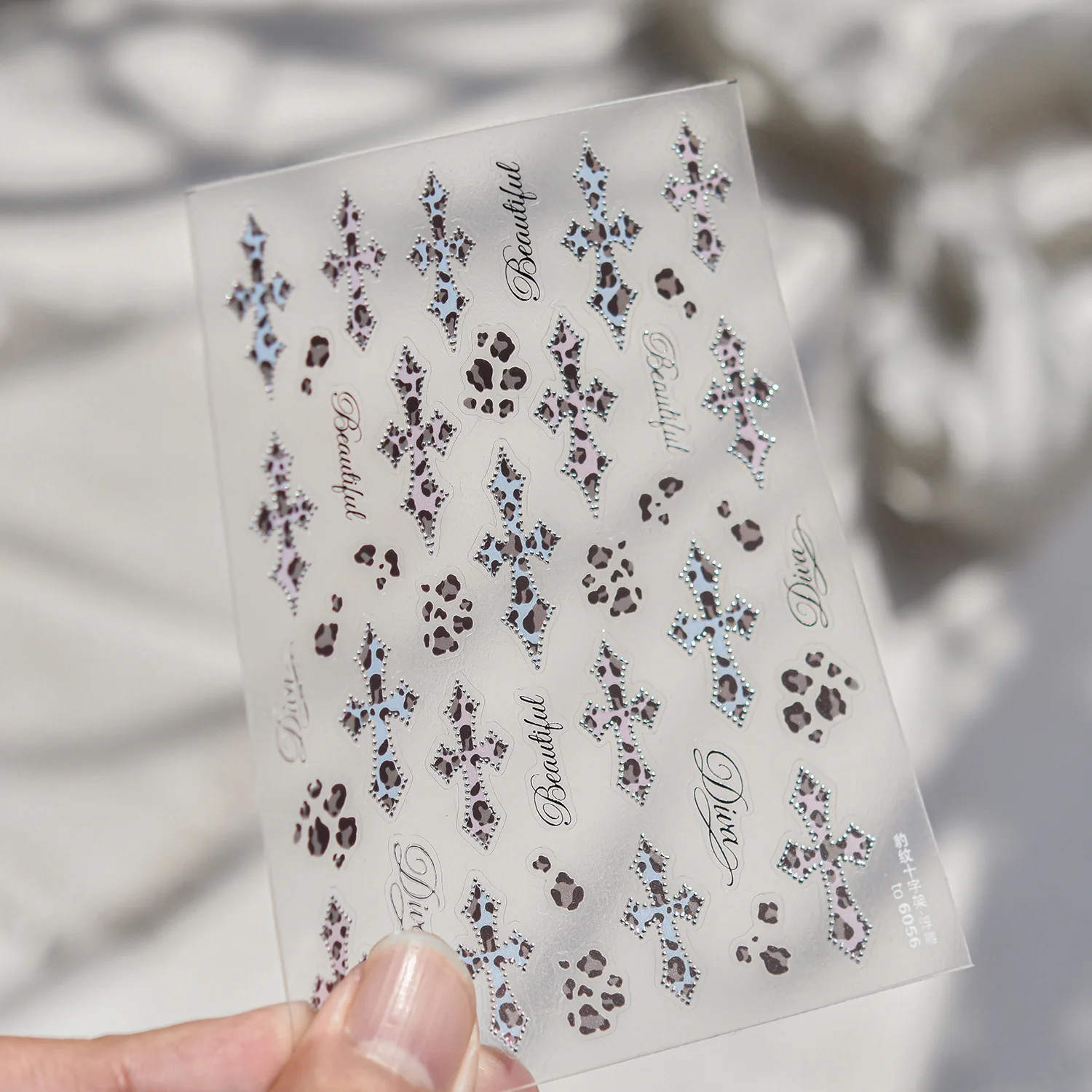 Vintage Gothic Punk Y2K Kreuz 5D Nagelkunst-Aufkleber Rosa Blau Farbverlauf Leopardenmuster Kreuz Selbstklebende Nagelkunst-Sticker Maniküre