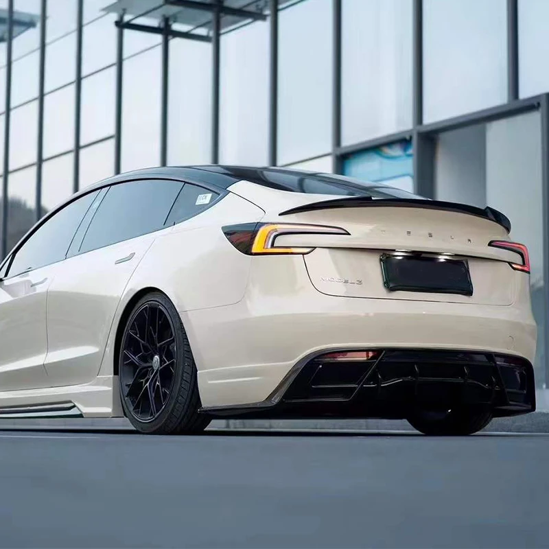 Dla Tesla 2024 Model 3 highland Wzór włókna węglowego Pokrywa bagażnika Spoiler Skrzydło Klapa tylnej klapy samochodu Dekoracja nadwozia Akcesoria ABS — zdjęcie 3